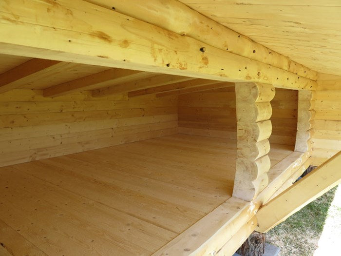 Full timber F2, straight roof