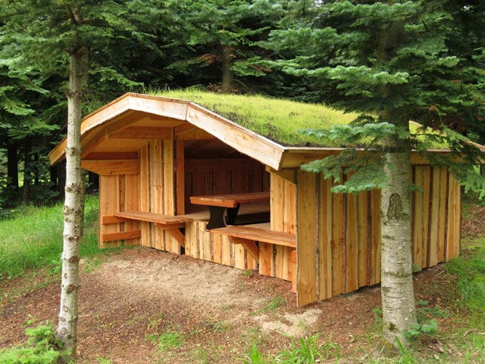 Shelter type 16 med bord